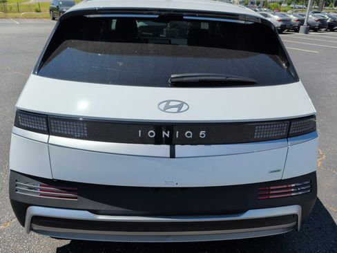 New 2026 Hyundai Ioniq 5 SEL AWD/4WD image 14