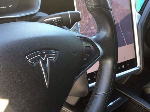 Used 2017 Tesla Model S 60 image 17