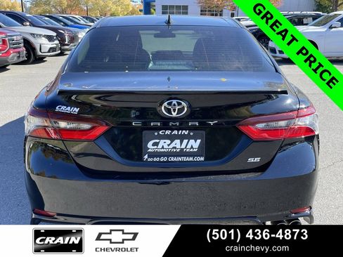 Used 2021 Toyota Camry SE image 6