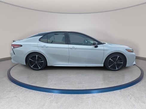 Used 2018 Toyota Camry XSE w/ Audio Package FWD image 4
