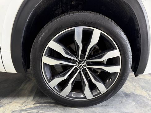 Used 2022 Volkswagen Atlas Cross Sport SEL Premium R-Line AWD/4WD image 27