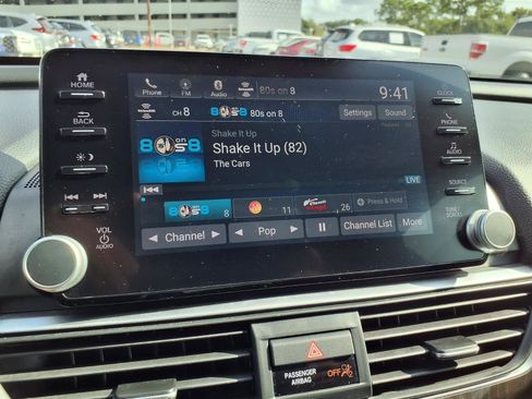 Used 2018 Honda Accord EX image 7