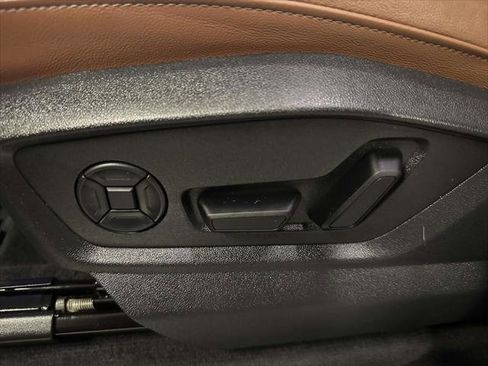 Used 2025 Audi Q7 2.0T Premium w/ Convenience Plus Package image 17