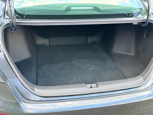 Used 2025 Honda Accord LX image 31