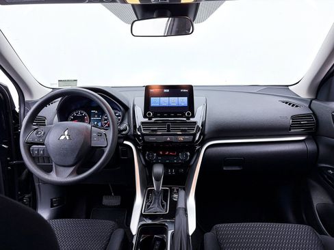 New 2025 Mitsubishi Eclipse Cross LE AWD/4WD image 17