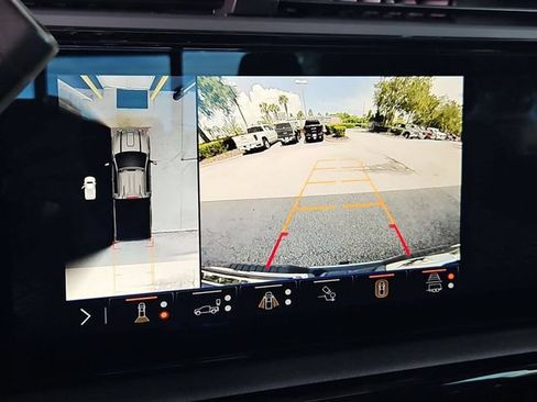 Certified 2024 GMC Sierra 2500 AT4 w/ AT4 Premium Plus Package AWD/4WD image 17
