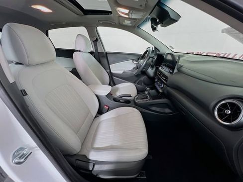 Used 2023 Hyundai Kona SEL w/ Convenience Package image 40