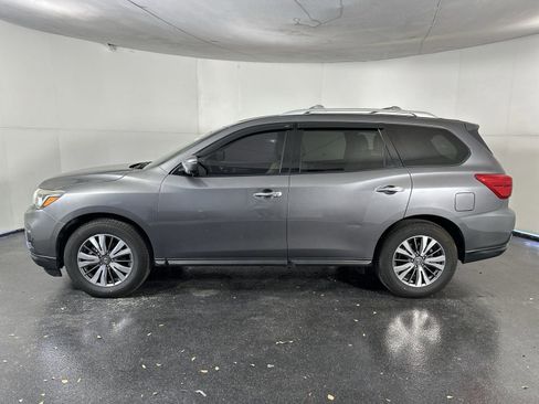 Used 2018 Nissan Pathfinder SL image 8