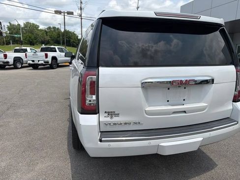 Used 2016 GMC Yukon XL Denali w/ Open Road Package AWD/4WD image 25