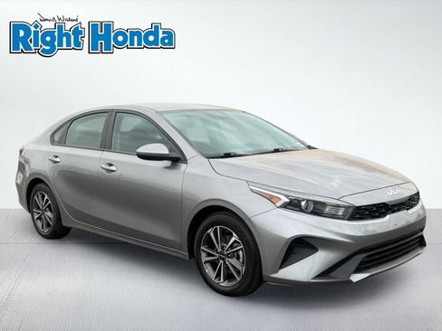 Used 2024 Kia Forte LXS FWD image 10