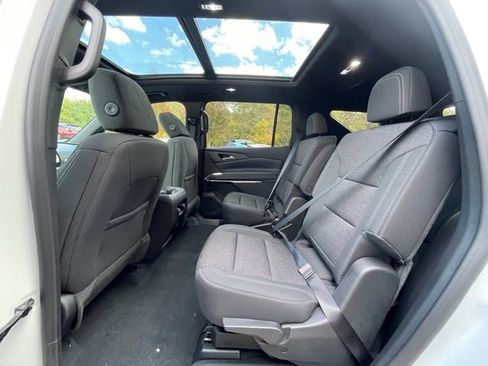 New 2026 Chevrolet Traverse LT w/ Sun and Wheel Package image 20