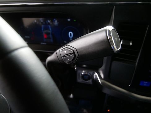 Used 2025 Ford F250 Lariat w/ Chrome Package image 23