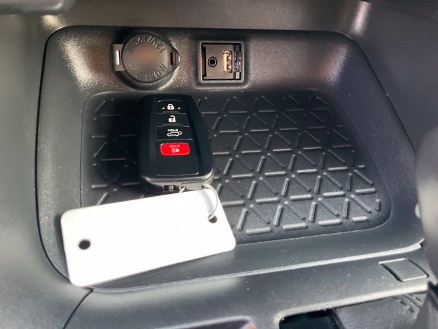 Used 2019 Toyota RAV4 XLE Premium FWD image 19