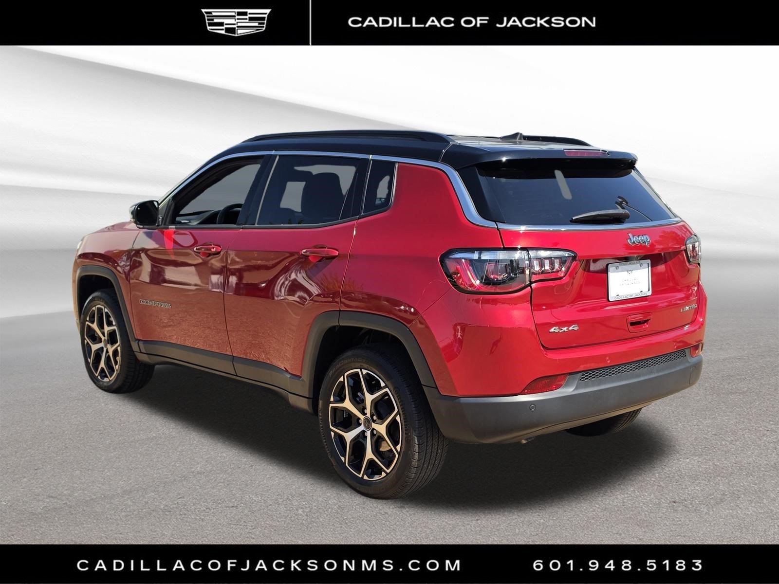 Used 2025 Jeep Compass Limited AWD/4WD image 3