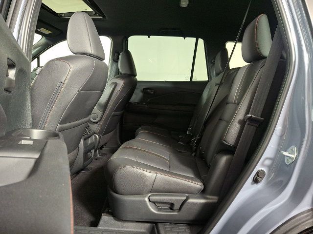 Used 2023 Honda Passport TrailSport image 13