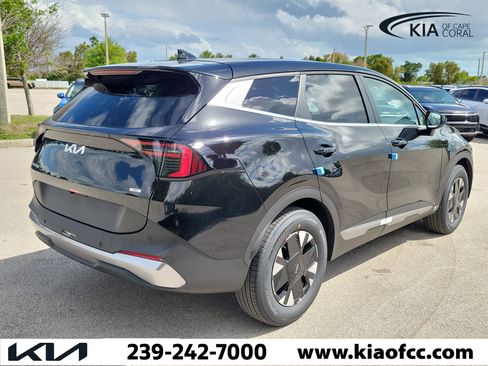 New 2026 Kia Sportage LX image 6