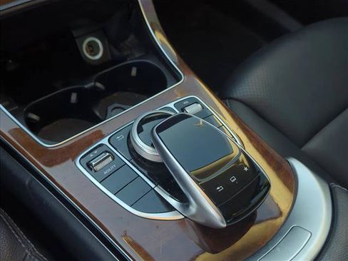Used 2015 Mercedes-Benz C 300 4MATIC Sedan image 21