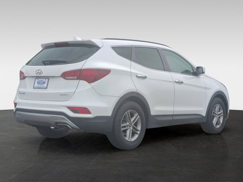 Used 2017 Hyundai Santa Fe Sport FWD image 5