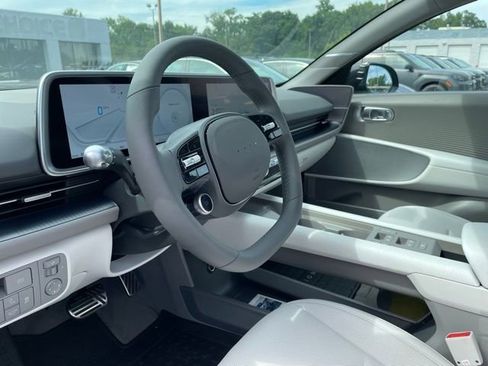 New 2024 Hyundai Ioniq 6 Limited image 9