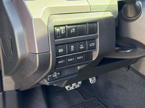 Used 2026 Toyota Tacoma TRD Sport w/ TRD Sport Premium Package AWD/4WD image 19