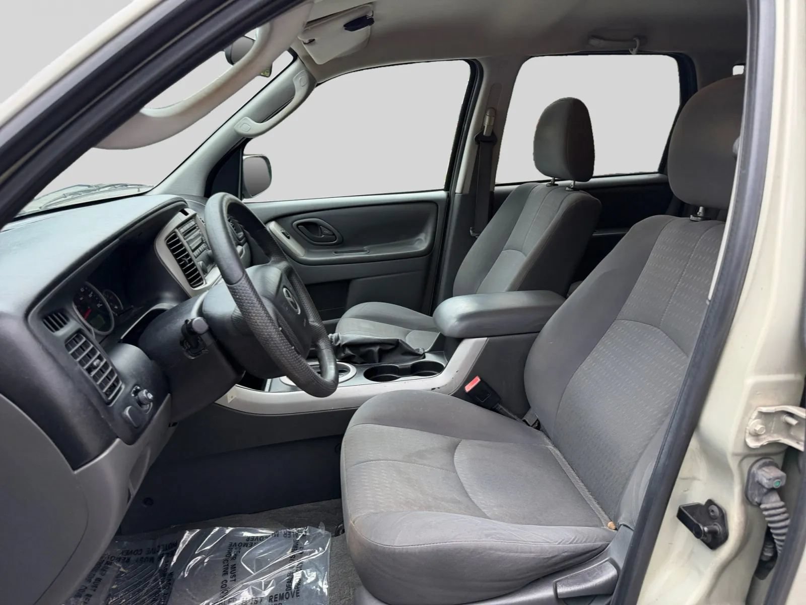 Used 2006 MAZDA Tribute I FWD image 10