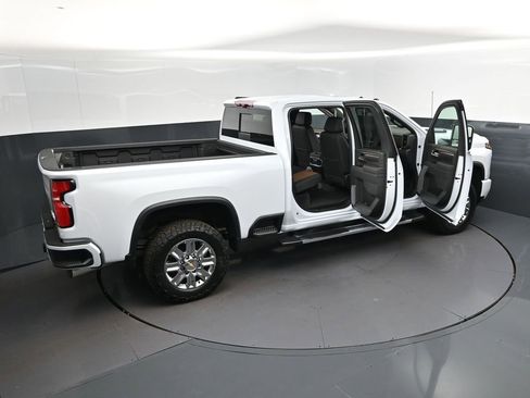 New 2026 Chevrolet Silverado 2500 High Country w/ High Country Premium Package AWD/4WD image 57