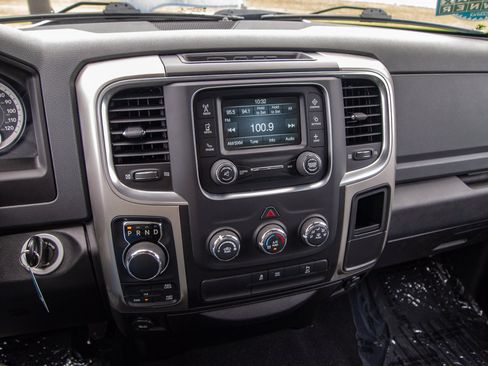 Used 2019 RAM 1500 Classic SLT w/ Protection Group AWD/4WD image 16