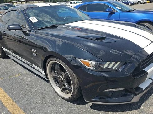 Used 2016 Ford Mustang GT RWD image 2