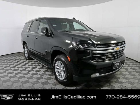 Used 2025 Chevrolet Suburban LT image 1