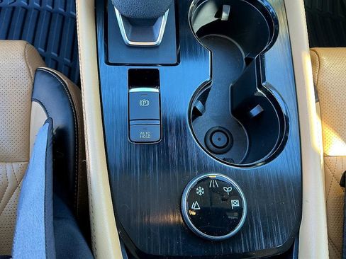 Certified 2023 Nissan Rogue Platinum w/ Platinum Premium Package image 24