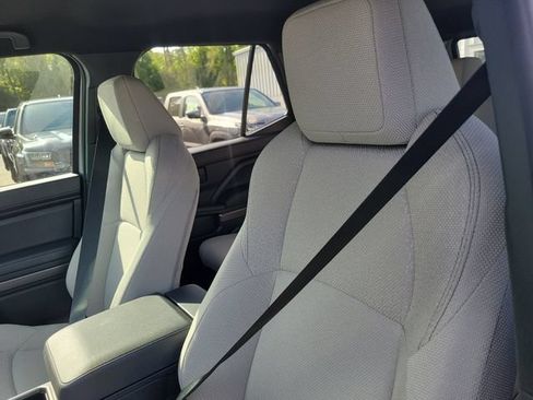 Used 2025 Toyota 4Runner SR5 AWD/4WD image 20