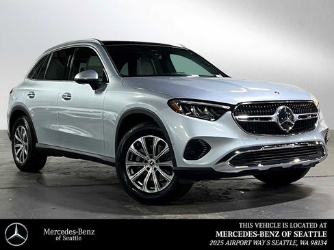 Certified 2025 Mercedes-Benz GLC 300 4MATIC image 1