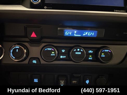 Used 2023 Toyota Tacoma TRD Sport AWD/4WD image 23