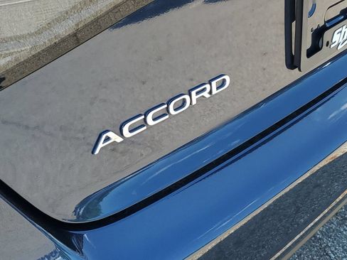 Used 2025 Honda Accord SE image 31