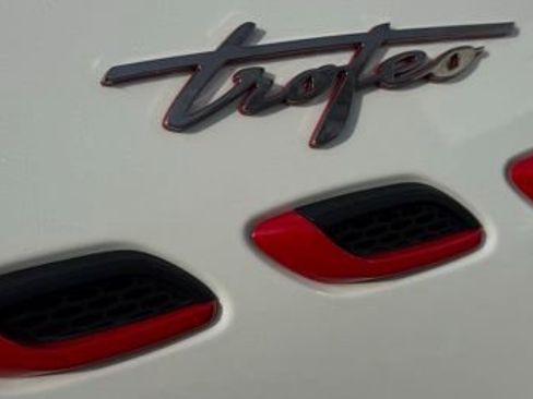 Used 2022 Maserati Levante Trofeo image 41