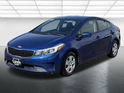 Used 2017 Kia Forte LX FWD image 5