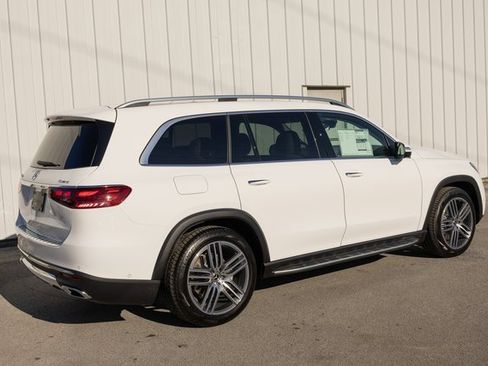 Certified 2025 Mercedes-Benz GLS 450 4MATIC image 9