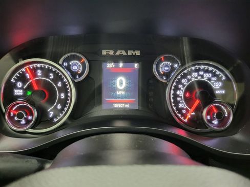 Used 2022 RAM 1500 Big Horn AWD/4WD image 17
