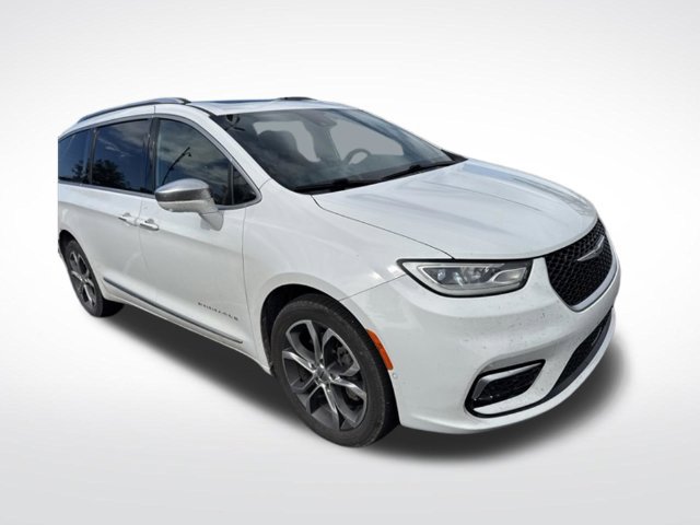 Used 2021 Chrysler Pacifica Pinnacle AWD/4WD image 12