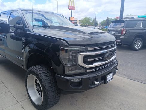 Used 2022 Ford F350 Platinum w/ FX4 Off-Road Package AWD/4WD image 26