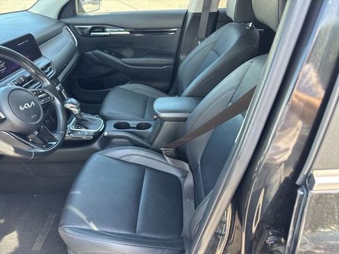 Used 2024 Kia Seltos EX AWD/4WD image 14