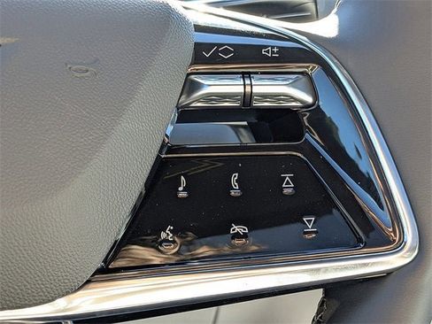 New 2026 Cadillac Lyriq Luxury image 24