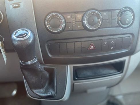 Used 2017 Mercedes-Benz Sprinter 3500 image 20