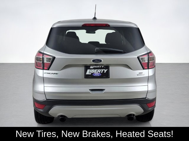Used 2017 Ford Escape SE w/ SE Cold Weather Package FWD image 4
