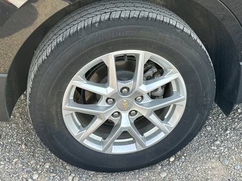 Used 2024 Chevrolet Equinox LT AWD/4WD image 4