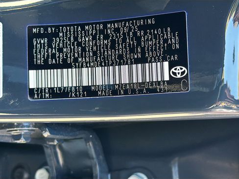 Used 2026 Toyota Corolla LE image 40