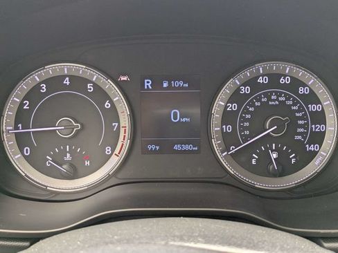Used 2022 Hyundai Venue Limited FWD image 23