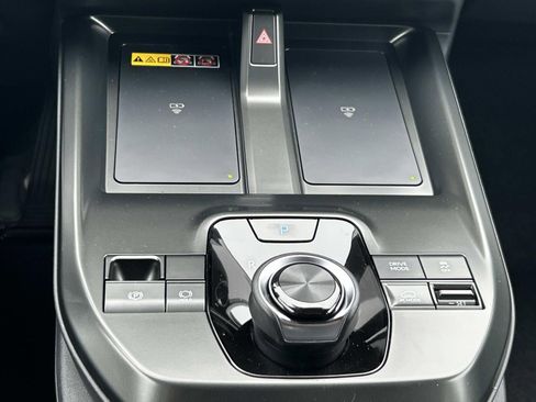 New 2026 Subaru Solterra AWD/4WD image 15