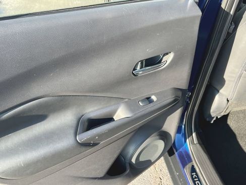 Used 2020 Nissan Kicks SR w/ SR Premium Package image 30