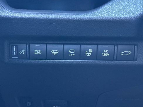 Used 2022 Toyota RAV4 XSE w/ Premium Package image 37